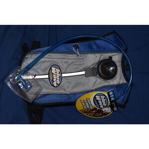 NEW Camelbak Blue Wave 50oz/1.5L NWT Blue Hydration Backpack